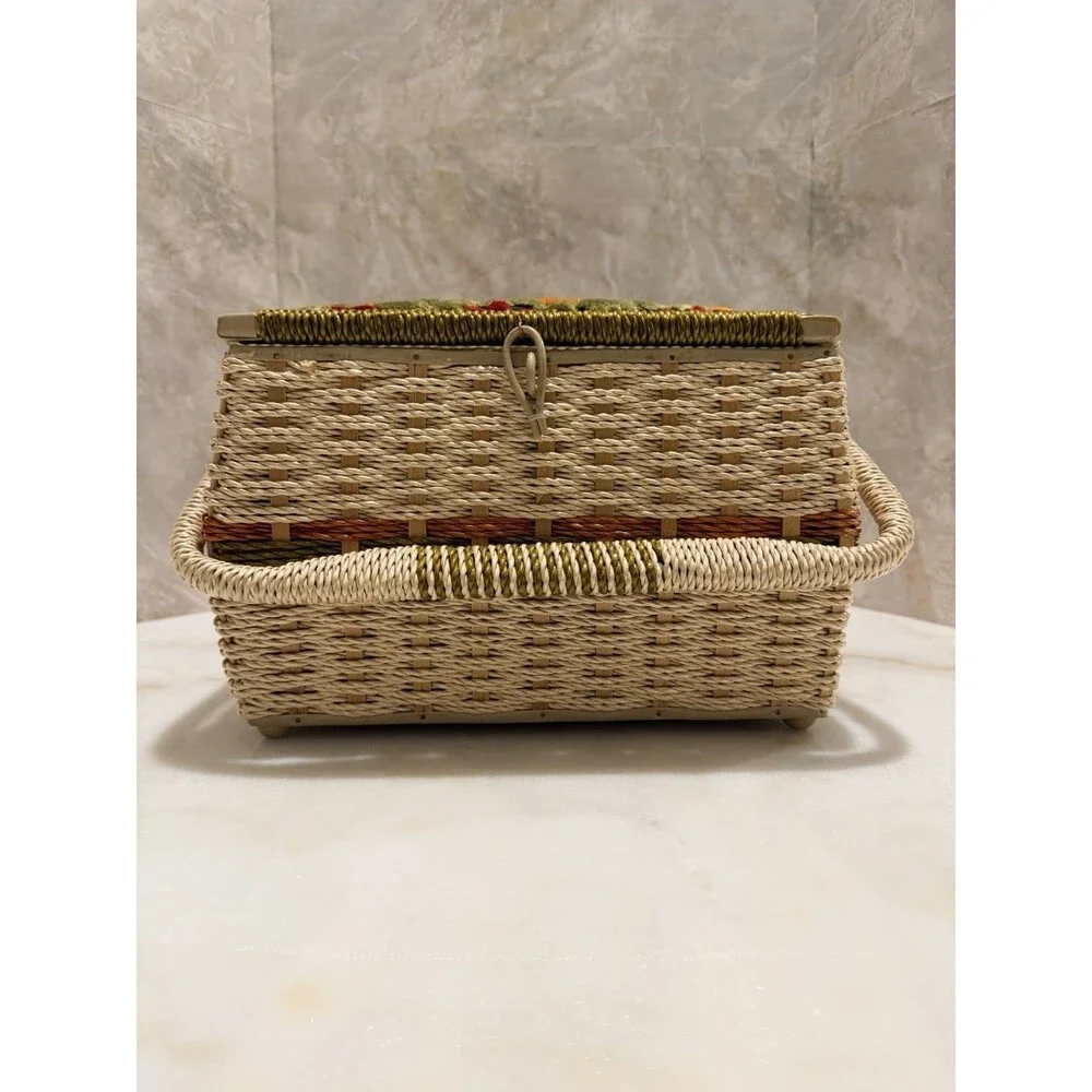 SINGER | Vintage Sewing Box • Super Unique design !